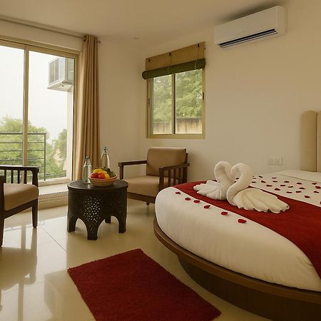 Hotel Cordelia Inn By Devpaga Hotels Pvt Ltd リシケーシュ エクステリア 写真