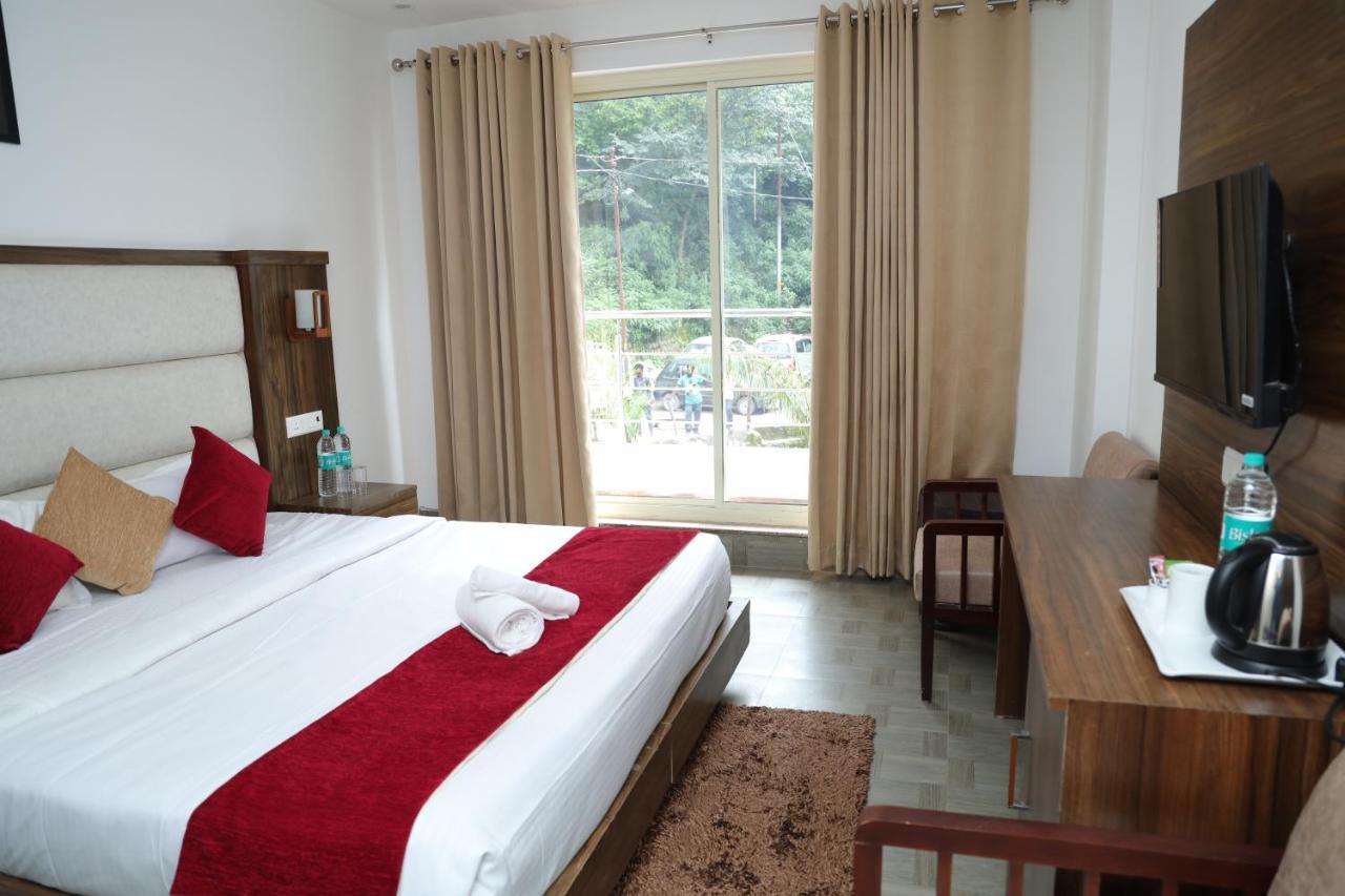 Hotel Cordelia Inn By Devpaga Hotels Pvt Ltd リシケーシュ エクステリア 写真