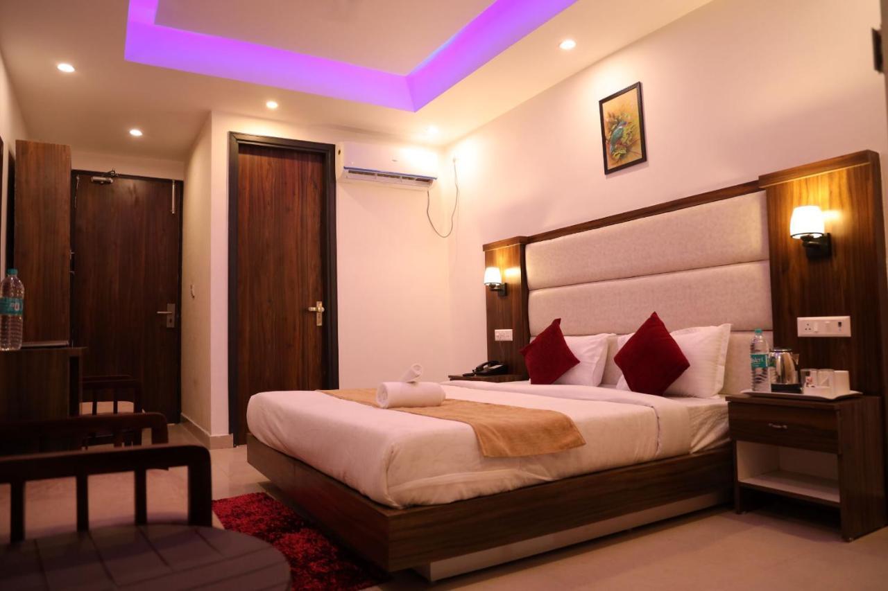 Hotel Cordelia Inn By Devpaga Hotels Pvt Ltd リシケーシュ エクステリア 写真