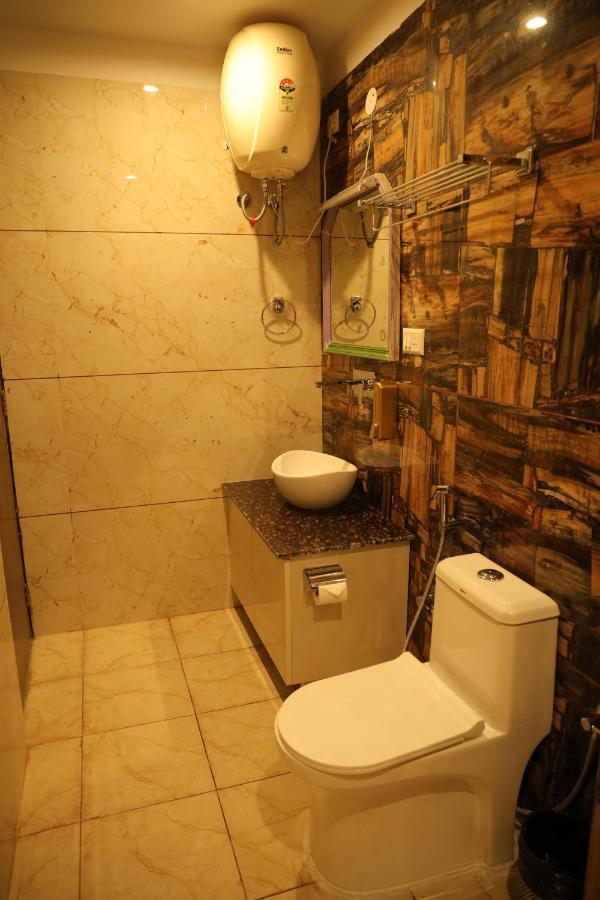 Hotel Cordelia Inn By Devpaga Hotels Pvt Ltd リシケーシュ エクステリア 写真