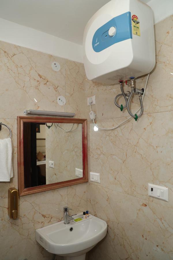 Hotel Cordelia Inn By Devpaga Hotels Pvt Ltd リシケーシュ エクステリア 写真