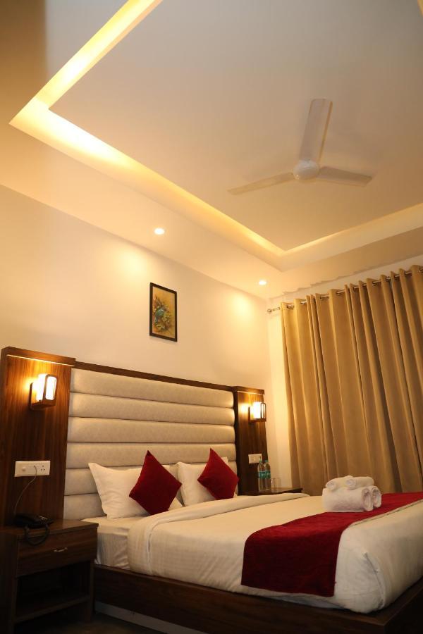 Hotel Cordelia Inn By Devpaga Hotels Pvt Ltd リシケーシュ エクステリア 写真
