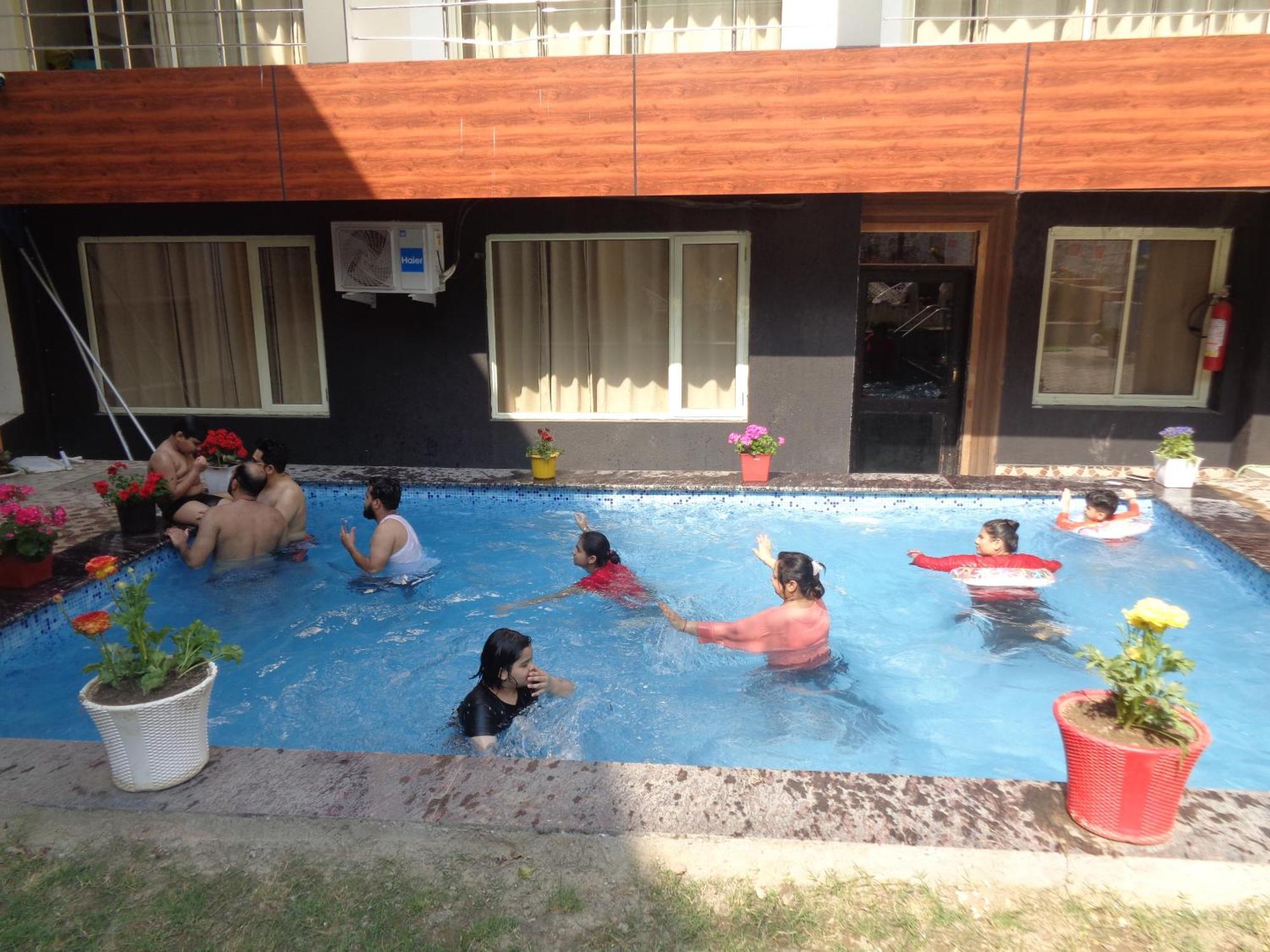 Hotel Cordelia Inn By Devpaga Hotels Pvt Ltd リシケーシュ エクステリア 写真