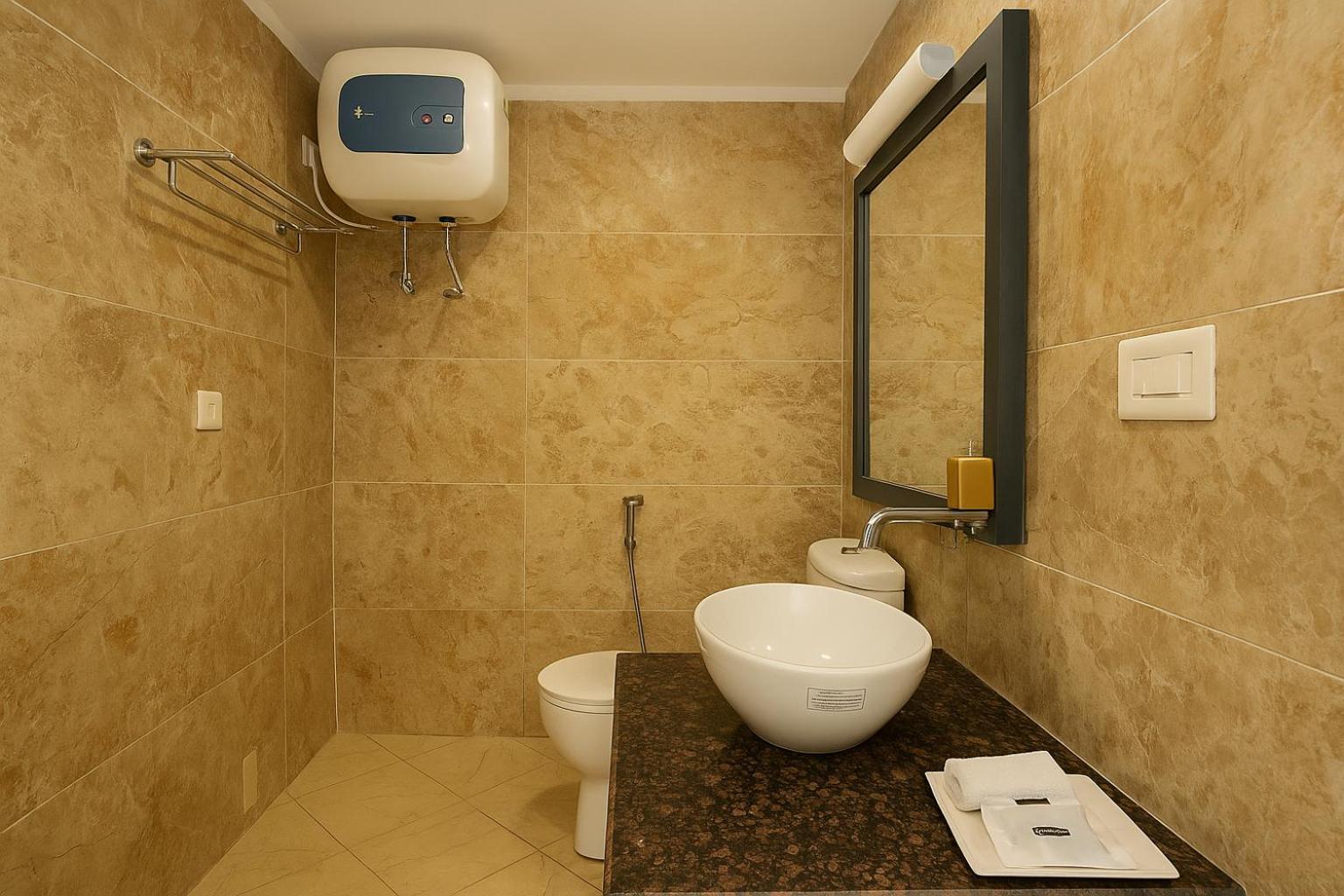 Hotel Cordelia Inn By Devpaga Hotels Pvt Ltd リシケーシュ エクステリア 写真